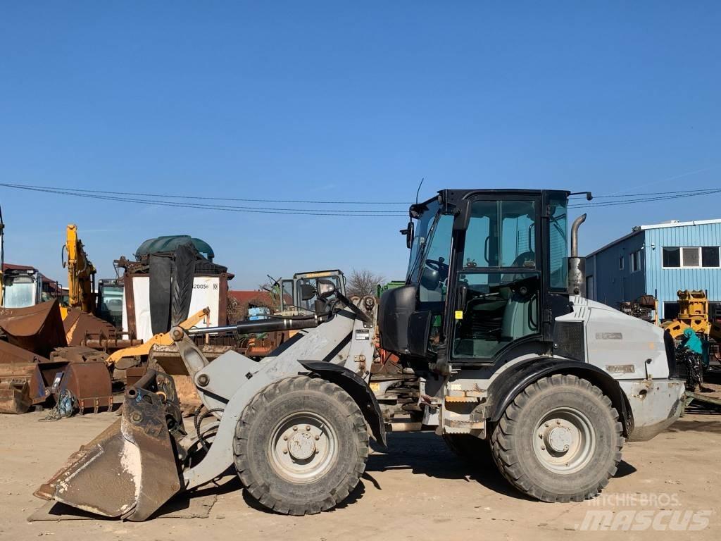 CAT 908H  휠로우더