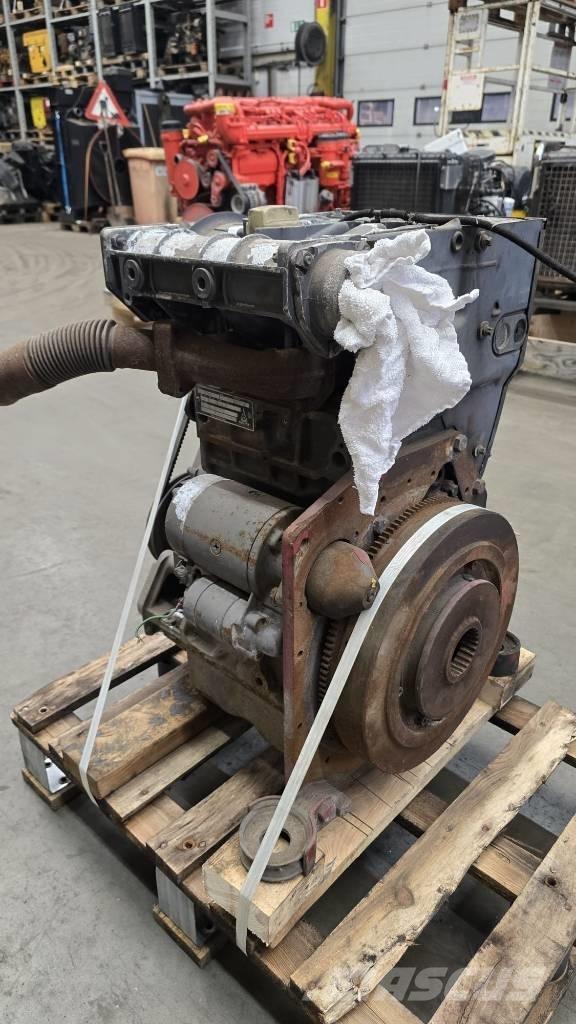 Deutz F2L1011 엔진