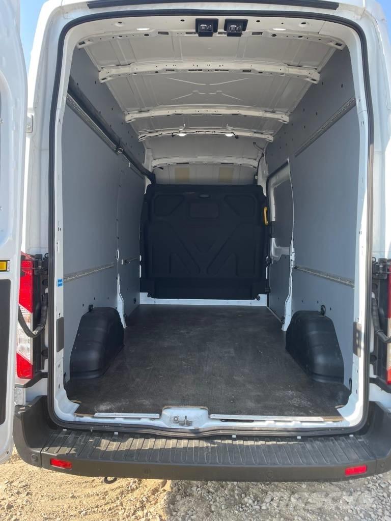 Ford Transit 패널 화물차
