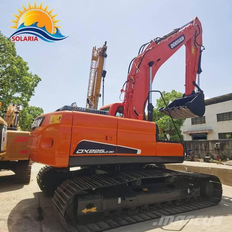 Doosan DX 225 LC 대형 굴삭기 29톤 이상