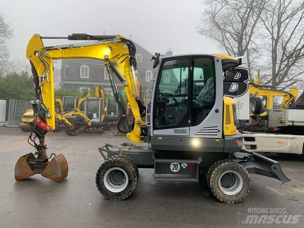 Wacker Neuson EW65  휠 굴삭기