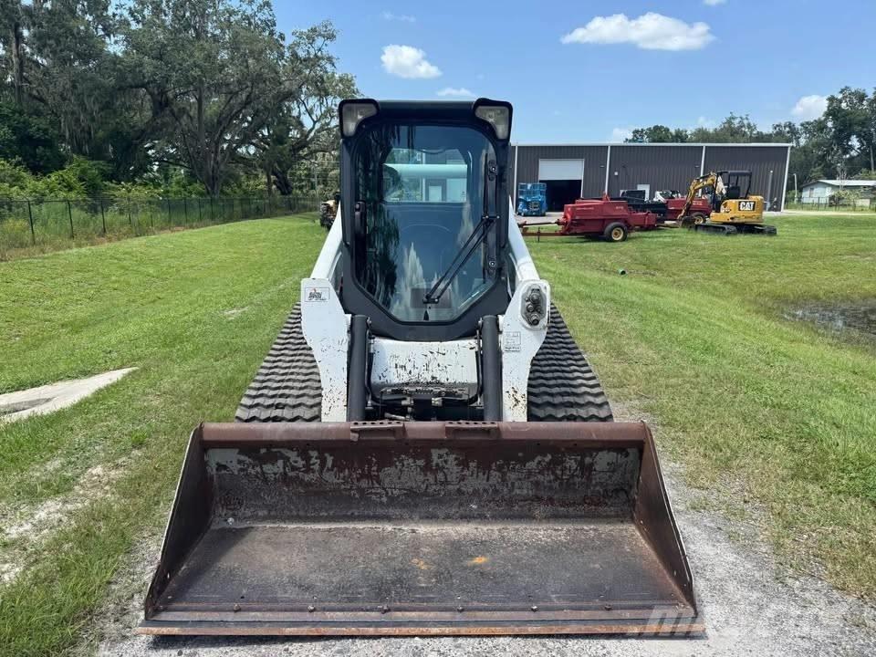 Bobcat T750  스키드로더