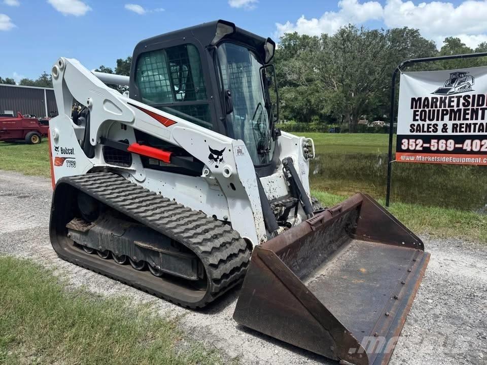 Bobcat T750  스키드로더