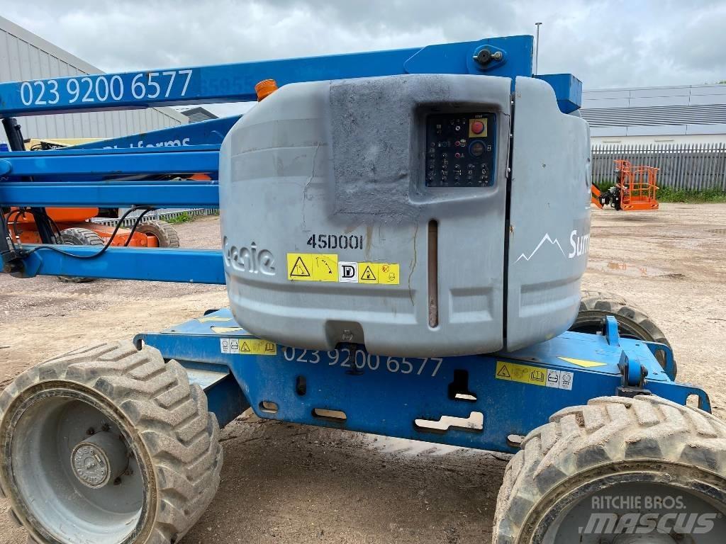 Genie Z 45/25 RT 관절형 전동이동 리프트