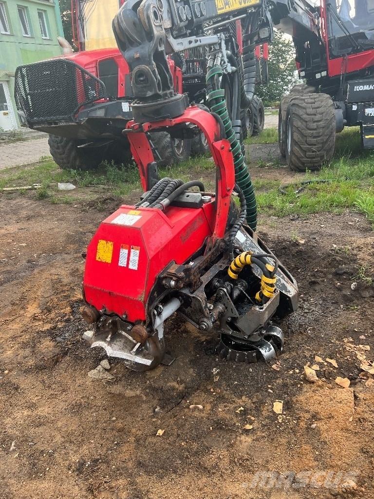 Komatsu 911 원목 하베스터