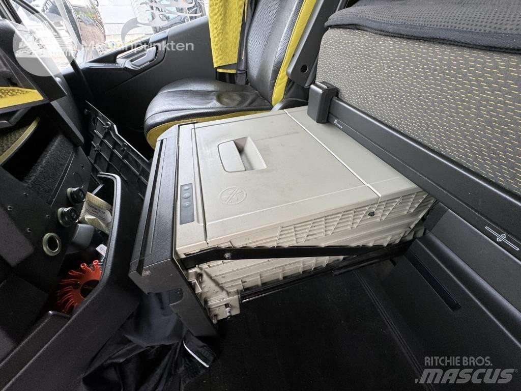 Volvo FH 650 우드칩 트럭