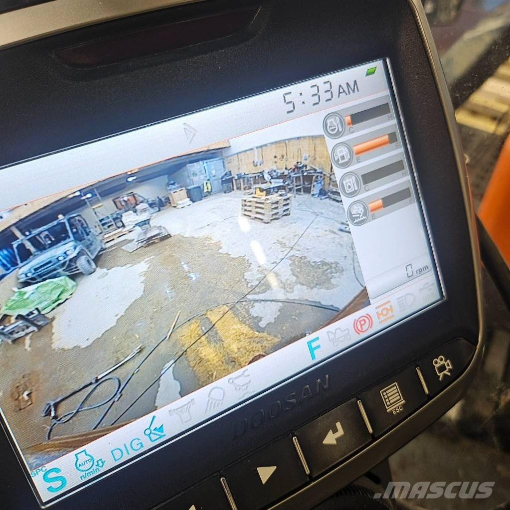 Doosan DX 170 W  휠 굴삭기