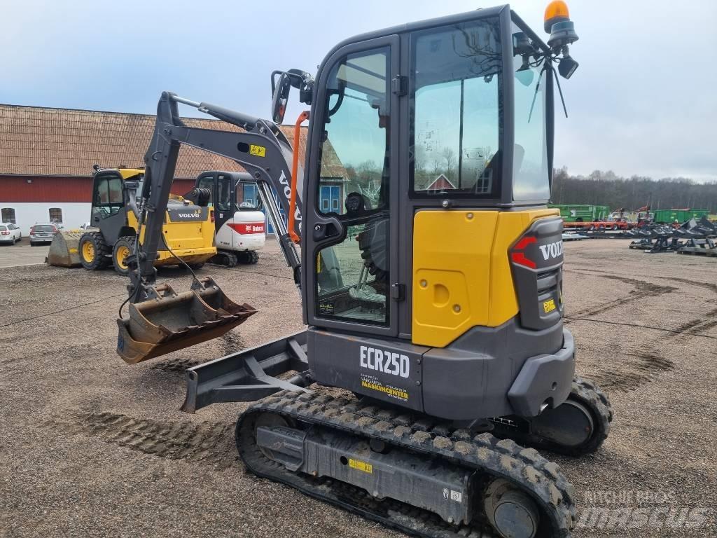 Volvo ECR25 D 소형 굴삭기 7톤 미만