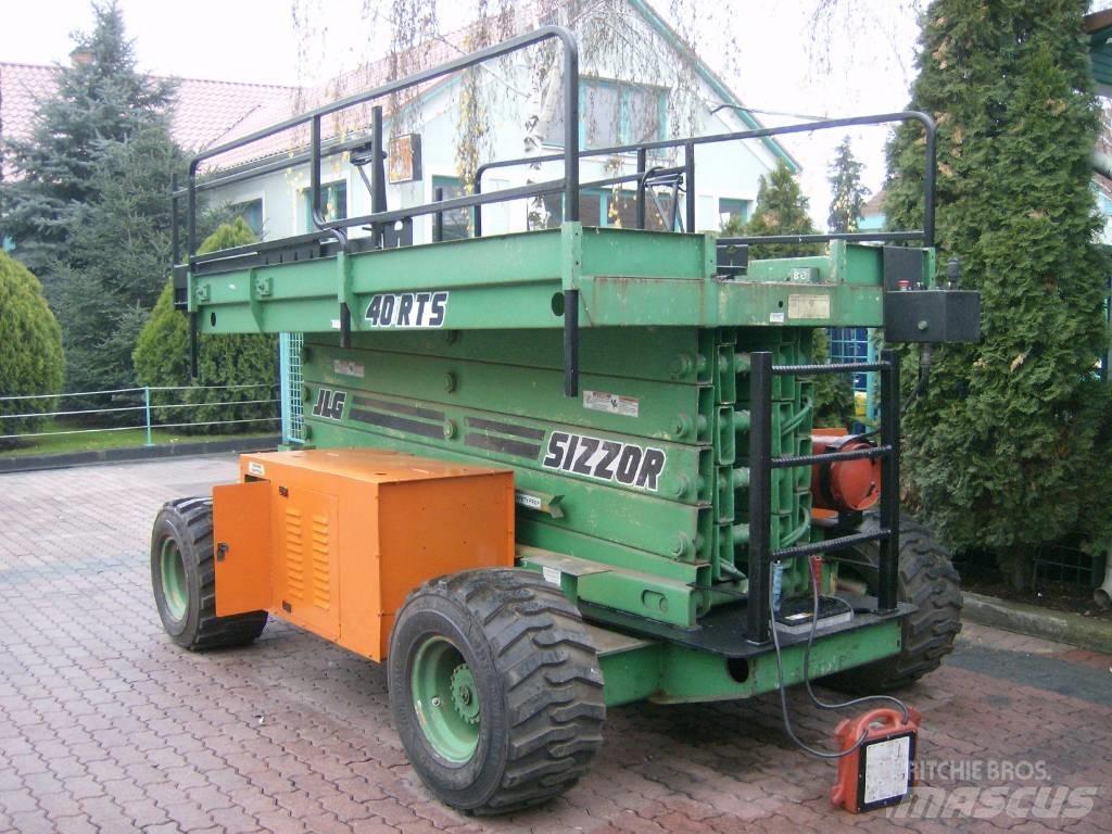 JLG 40RTS    V-1562 인원/화물 앨리베이터