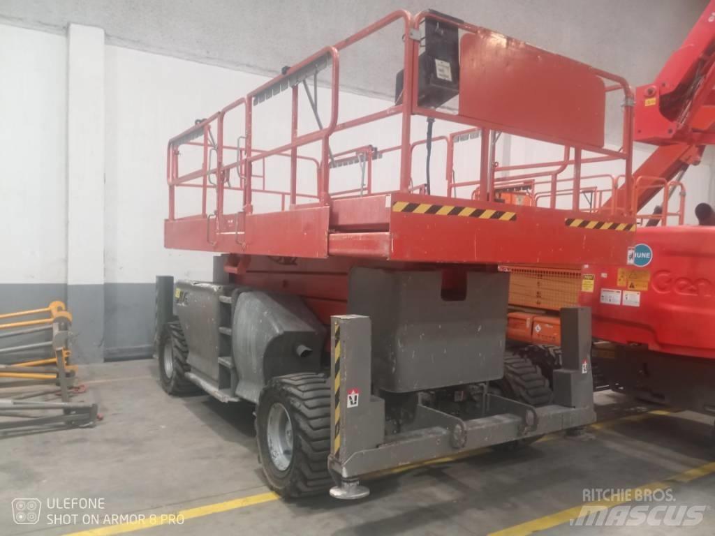 JLG 4394 RT 가위형 리프트
