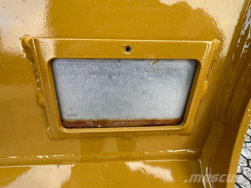 CAT 326-07 대형 굴삭기 29톤 이상