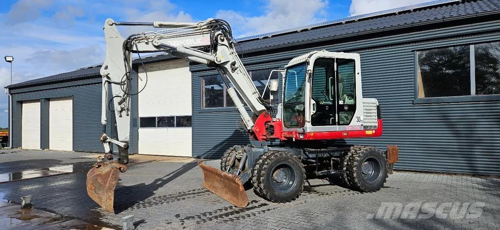 Takeuchi TB 175W 중형굴삭기 7톤-28톤