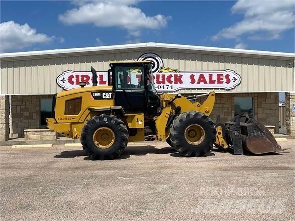 CAT 930M  휠로우더