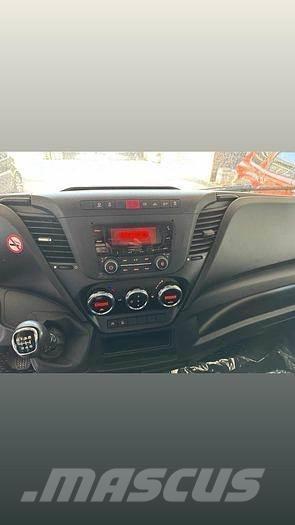 Iveco 35S16 패널 화물차