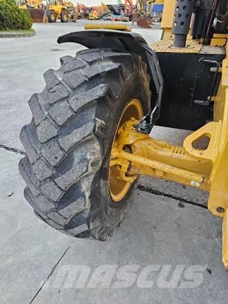 CAT 428F2 백호로더