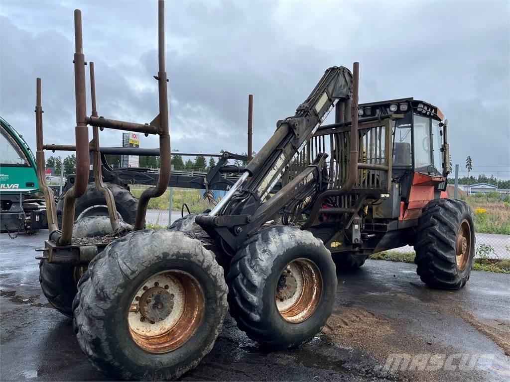 Valmet 836 원목 포워더