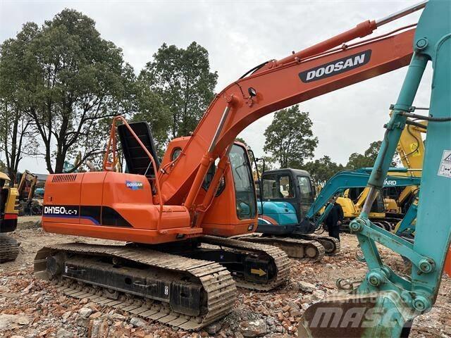 Doosan DH150 중형굴삭기 7톤-28톤