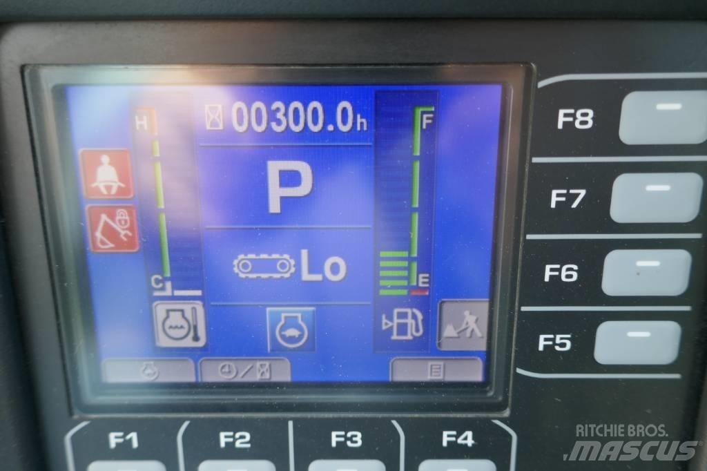 Komatsu PC30MR-5 소형 굴삭기 7톤 미만