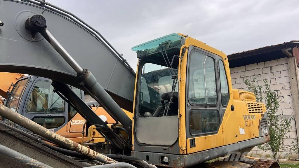 Volvo EC 290 B LC 차축