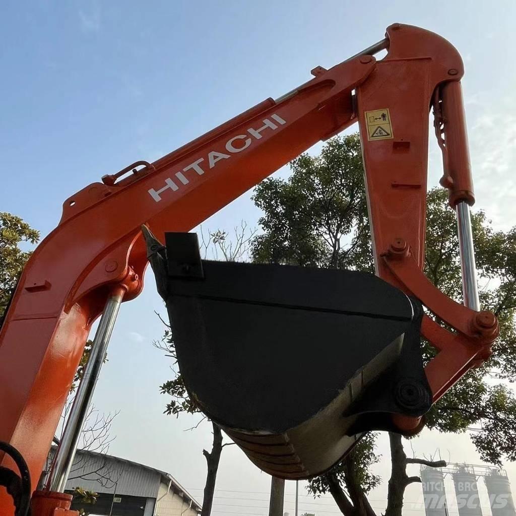 Hitachi ZX 50 U-2 소형 굴삭기 7톤 미만