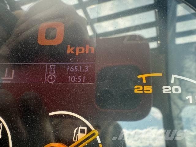 JCB 533-105 텔러 핸들러