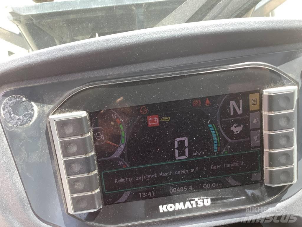 Komatsu WA100M-8  휠로우더