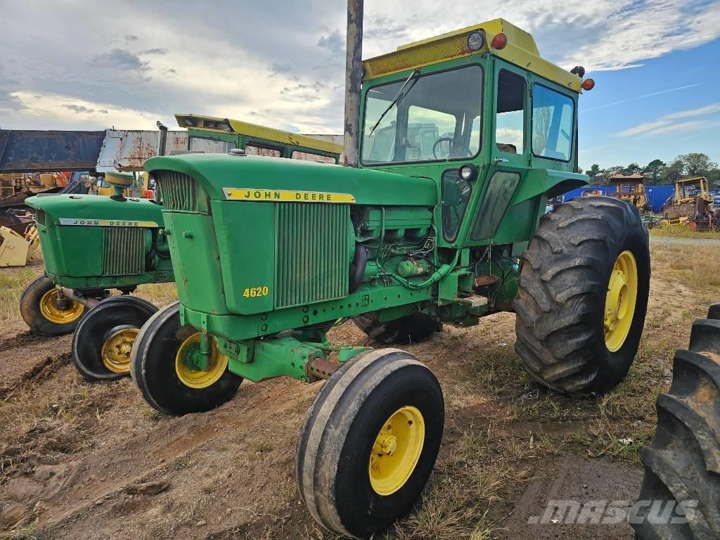 John Deere 4620 트랙터