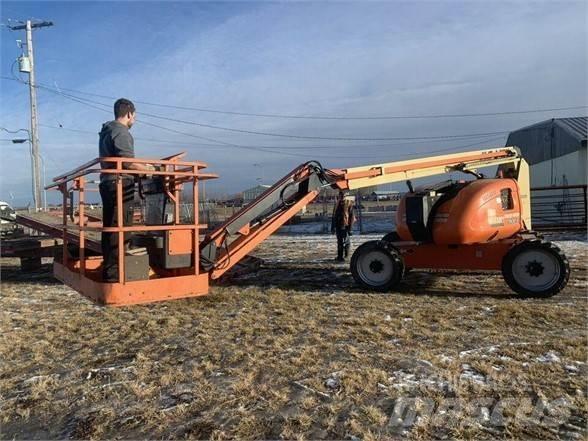 JLG 600AJ 관절형 전동이동 리프트