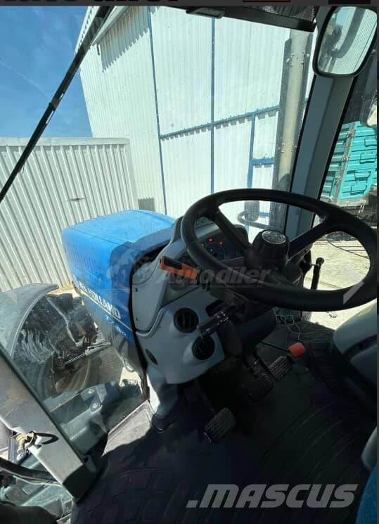 New Holland T7250 트랙터