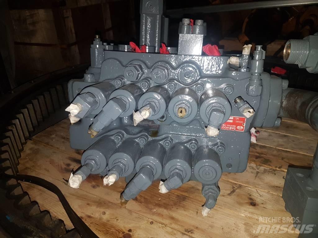 Daewoo DX28-71 유압식 기계