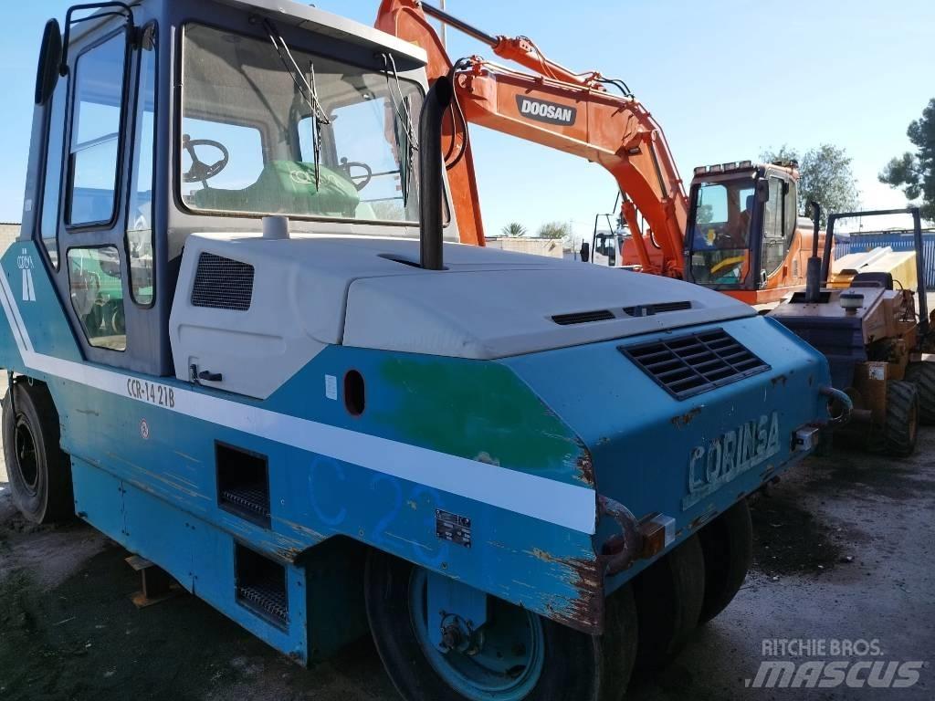 Corinsa CCR 1421 공기 타이어 롤러