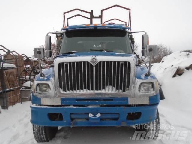 International 4600 플랫베드/드롭사이드 트럭