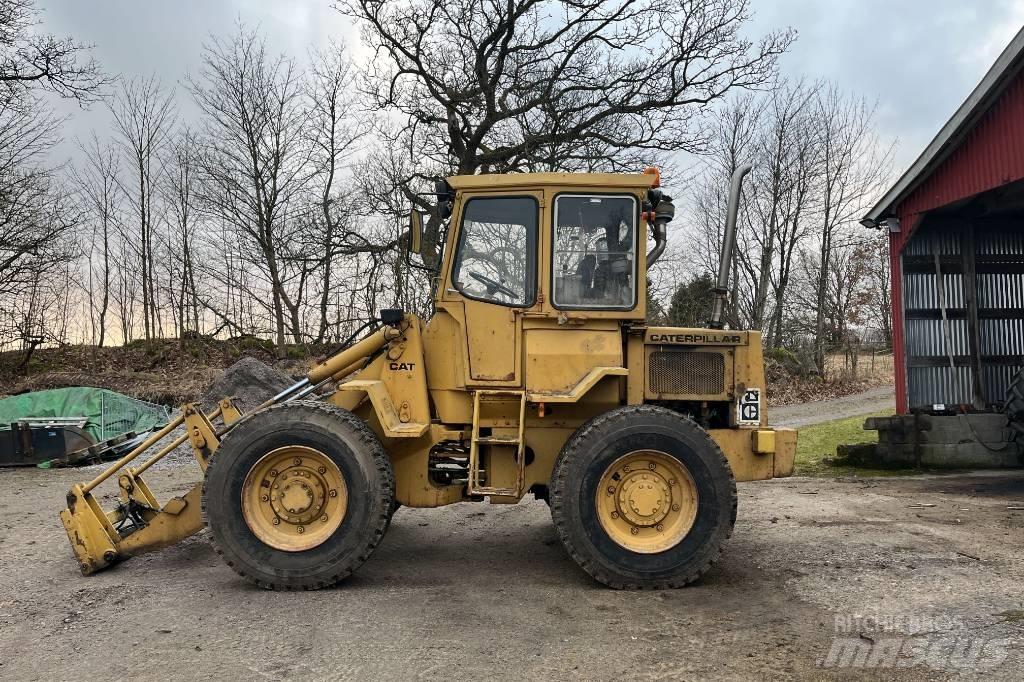 CAT 910  휠로우더