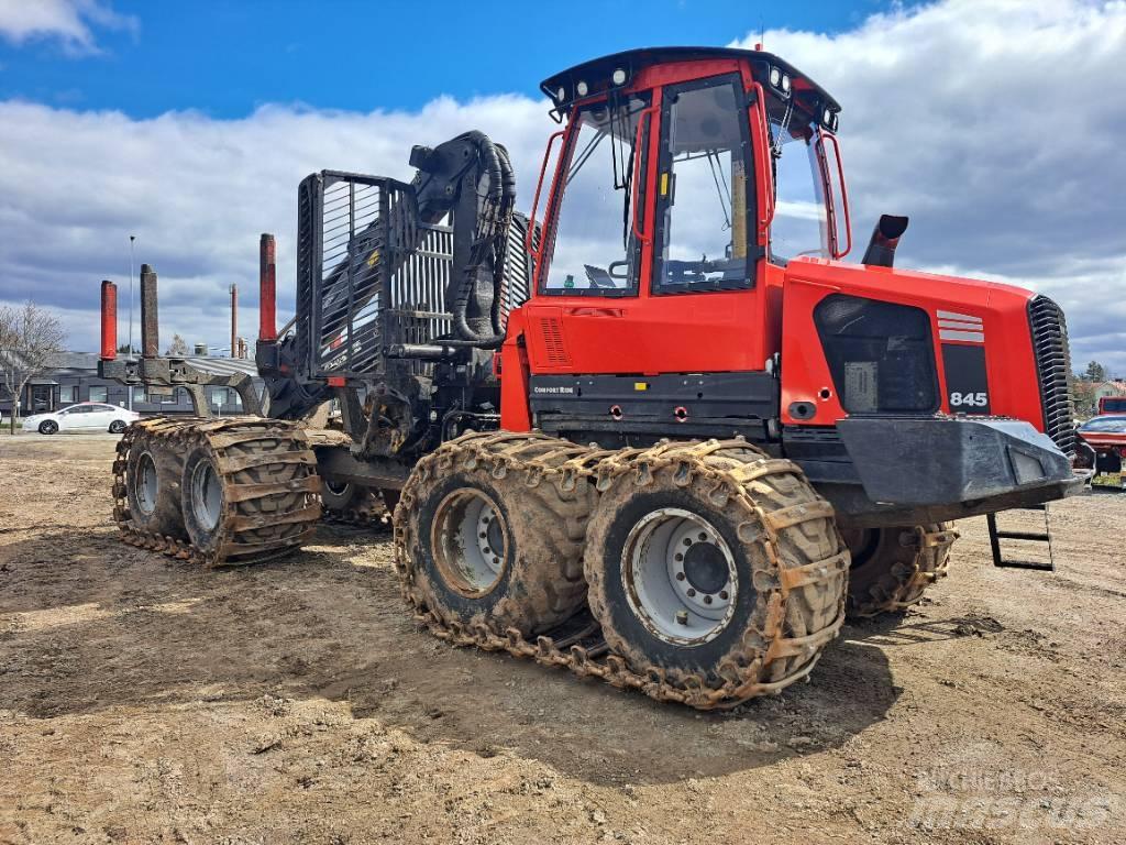 Komatsu 845 원목 포워더