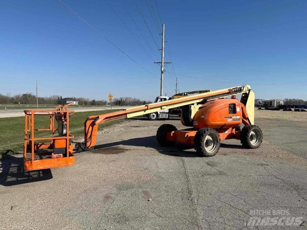 JLG 600A 관절형 전동이동 리프트