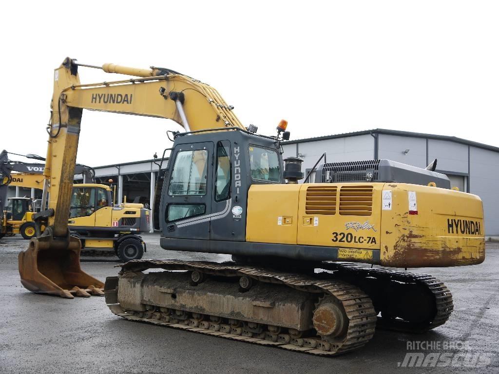 Hyundai R 320 LC-7A 대형 굴삭기 29톤 이상