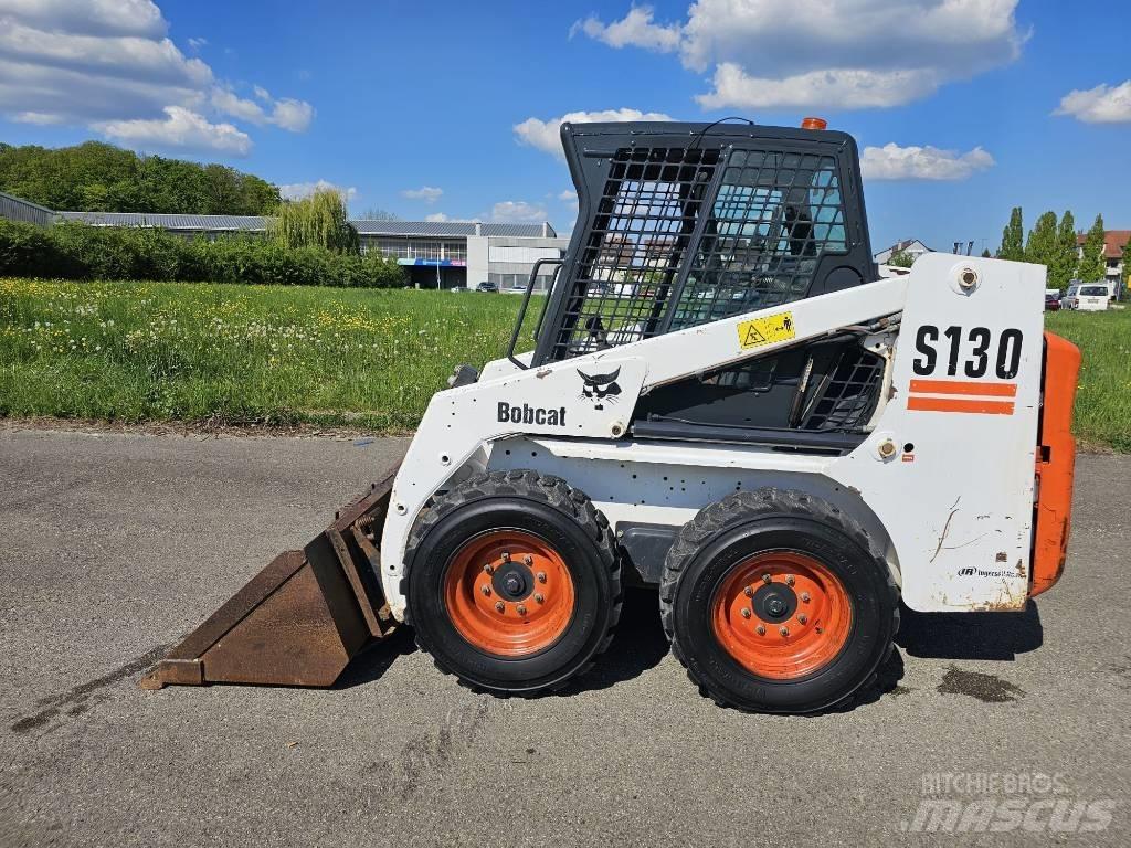 Bobcat S 130  스키드로더
