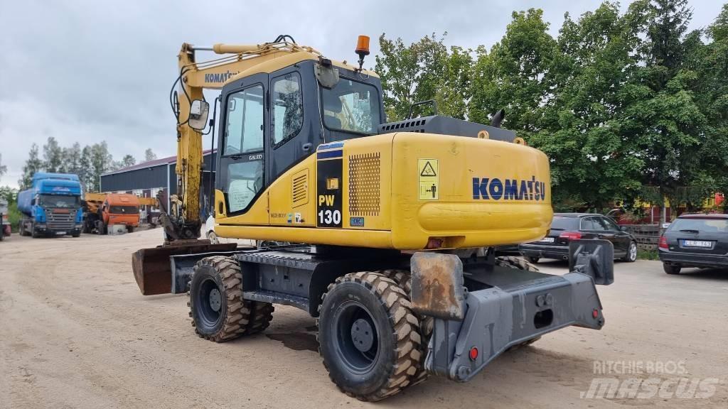 Komatsu PW 130-7K  휠 굴삭기