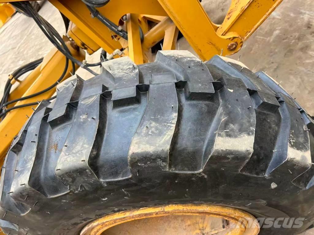 SEM 919 그레이더