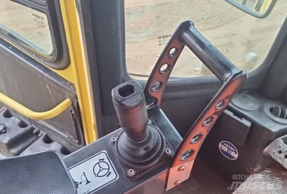 Bomag BC722RB2 탬퍼