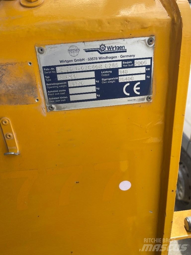 Wirtgen W 1900 아스팔트 콜드 밀링 기계