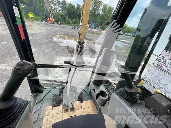 CAT 313FL 대형 굴삭기 29톤 이상