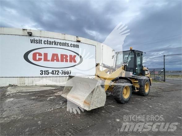 CAT 908M  휠로우더