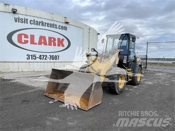 CAT 908M  휠로우더