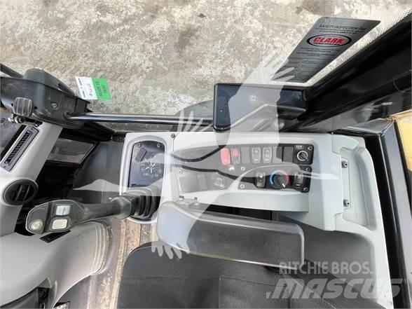 CAT 908M  휠로우더
