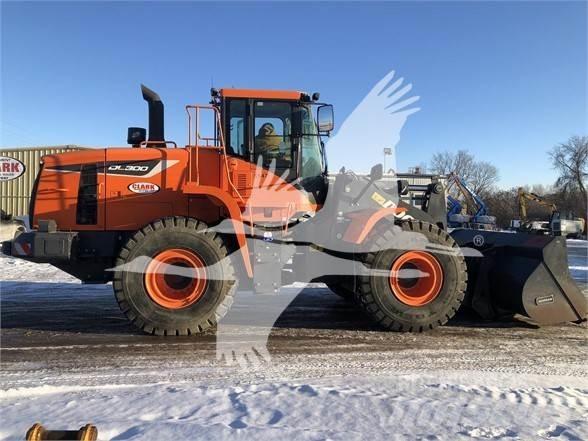 Doosan DL300  휠로우더