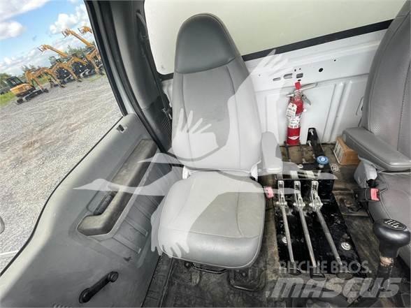 Ford F750 XL 급수차