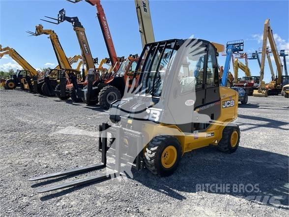 JCB 35 텔러 핸들러
