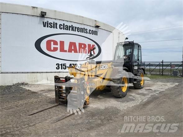 JCB 535-140 텔러 핸들러