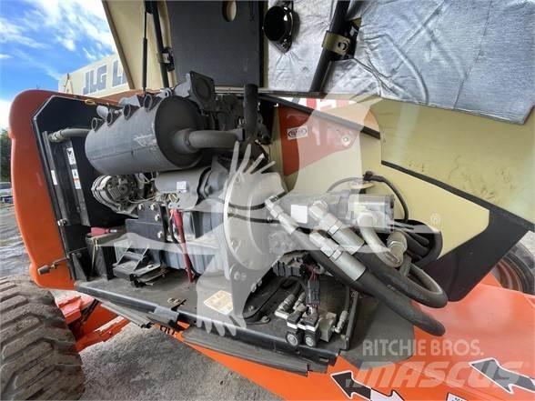 JLG 600AJ 관절형 전동이동 리프트